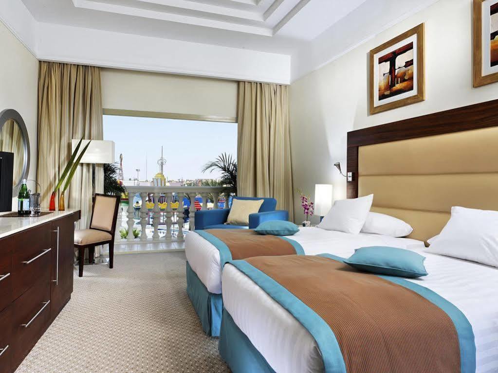 Helnan Dreamland Hotel 6th of October City Exterior foto A room at the Hilton Sharm El Sheikh