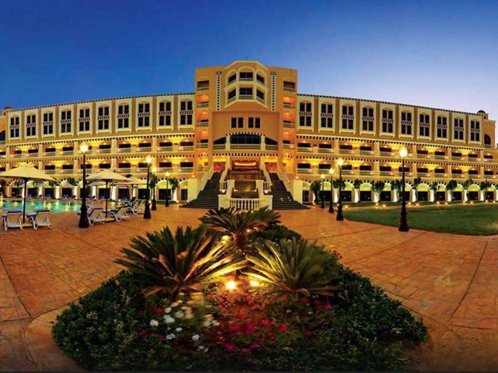 Helnan Dreamland Hotel 6th of October City Exterior foto The Mirage